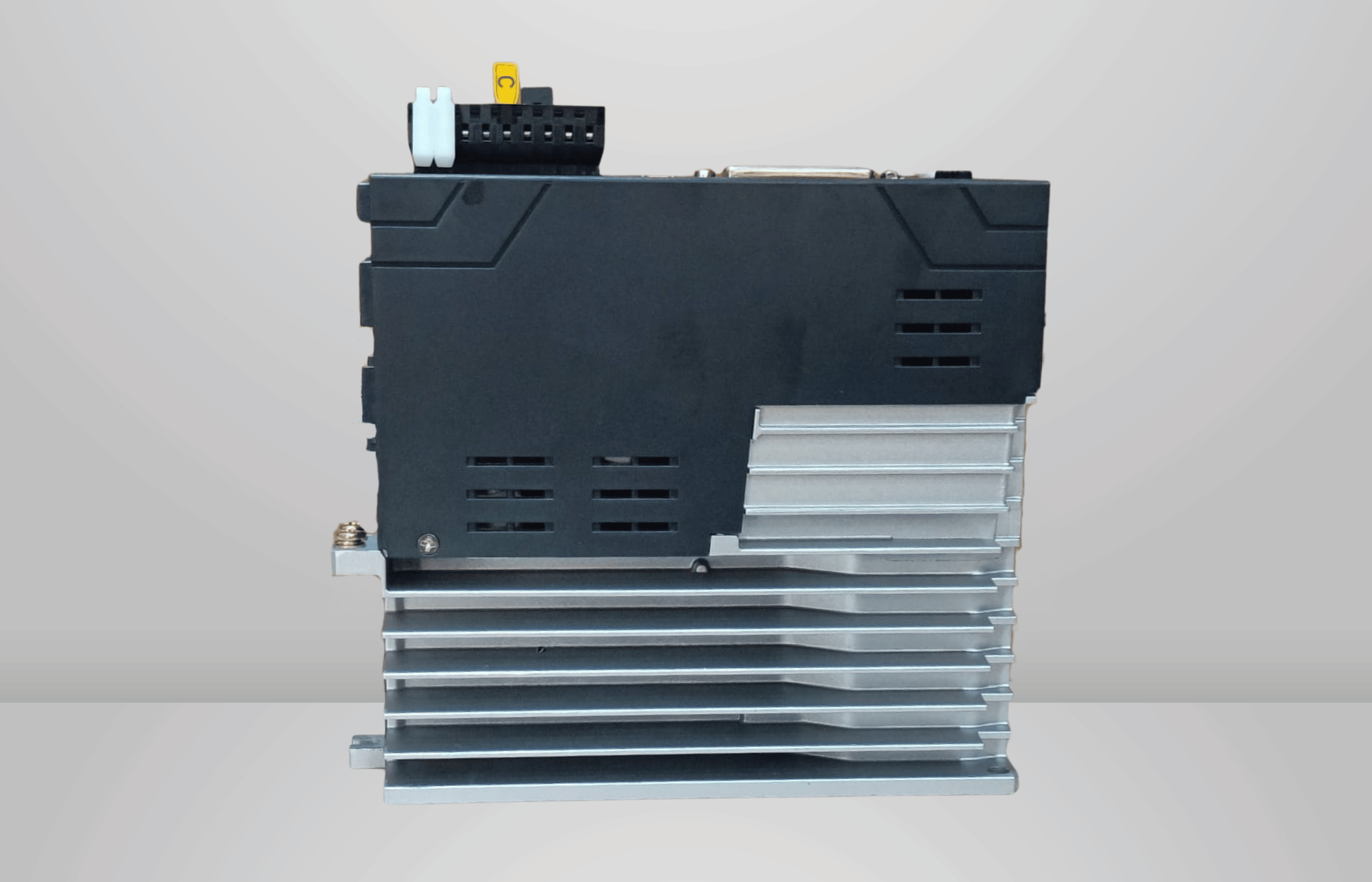 Yusuku AC Servo Driver LW-X7P-2R8